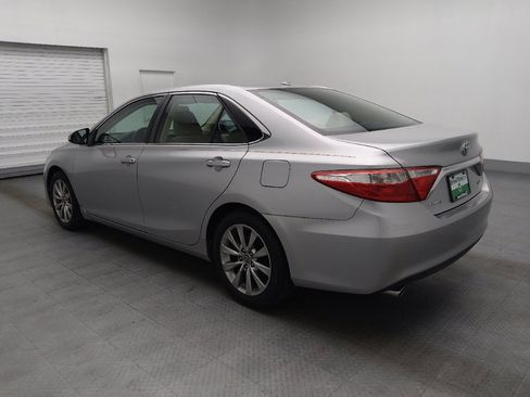 Used 2015 Toyota Camry XLE image 3