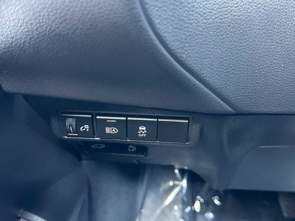Used 2026 Toyota Corolla Cross AWD Hybrid w/ Convenience Package image 40