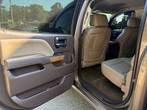 Used 2014 Chevrolet Silverado 1500 LTZ AWD/4WD image 15