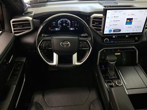 Used 2022 Toyota Tundra Platinum image 21