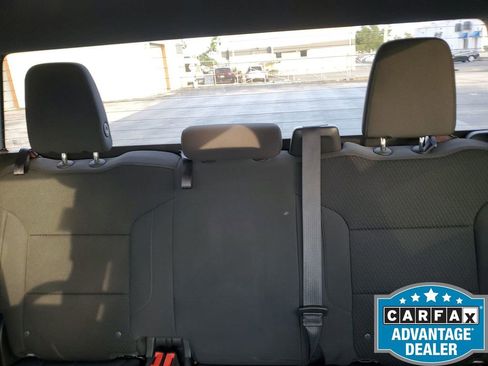 Used 2022 Chevrolet Silverado 2500 Custom w/ Custom Value Package image 15