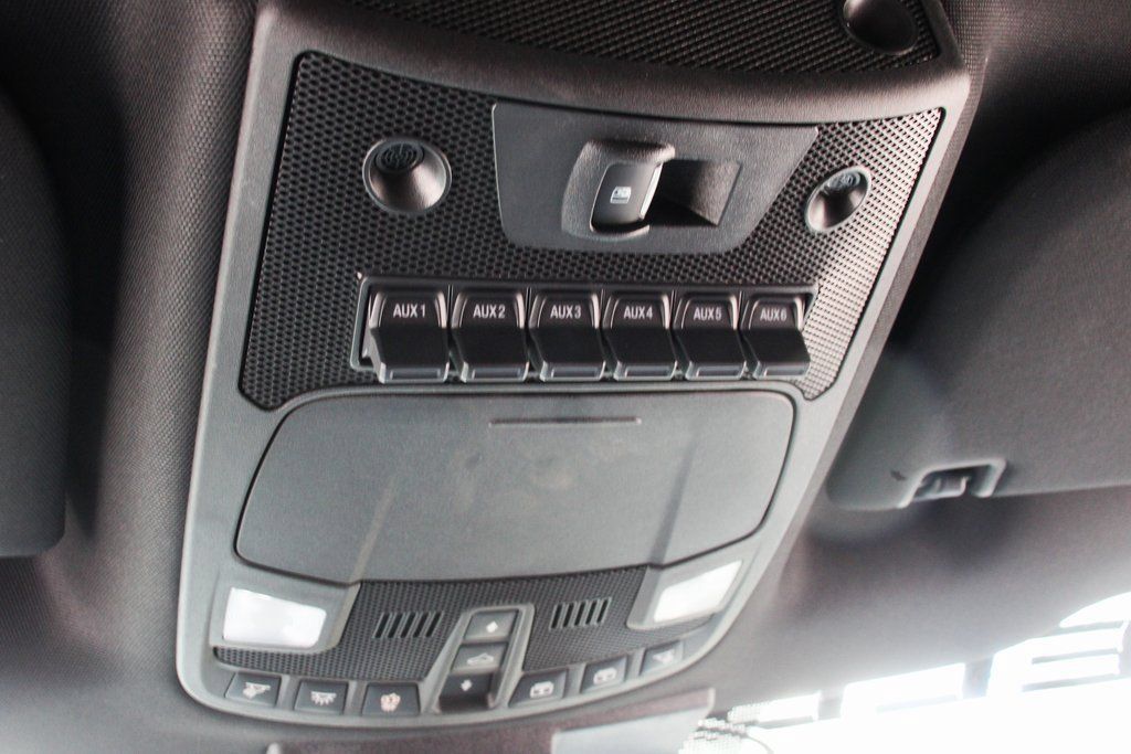 Used 2019 Ford F150 Raptor w/ Equipment Group 802A Luxury AWD/4WD image 33