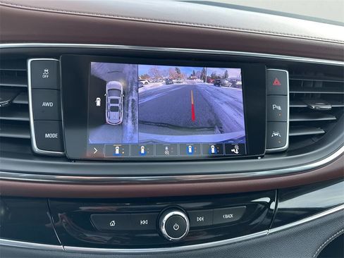 Used 2021 Buick Enclave Avenir image 26
