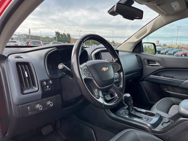Used 2020 Chevrolet Colorado Z71 AWD/4WD image 9