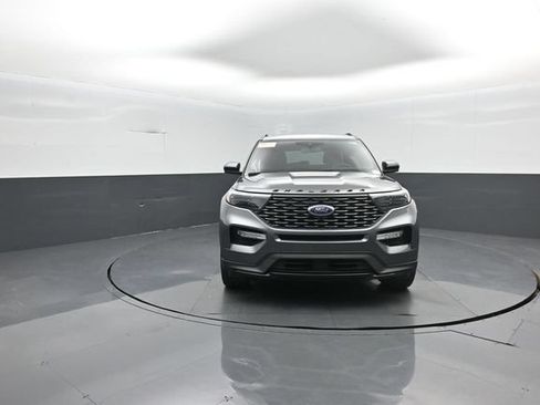 Certified 2024 Ford Explorer ST-Line w/ Class IV Trailer Tow Package AWD/4WD image 3