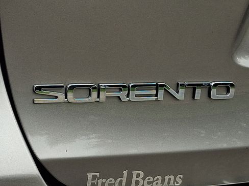 Used 2019 Kia Sorento SX AWD/4WD image 34