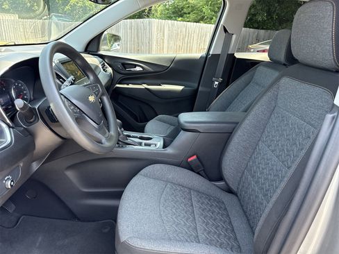 Used 2023 Chevrolet Equinox LT image 9