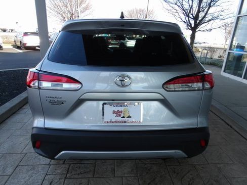 Used 2022 Toyota Corolla Cross L image 6