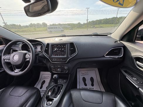 Used 2023 Jeep Cherokee Altitude Lux AWD/4WD image 24