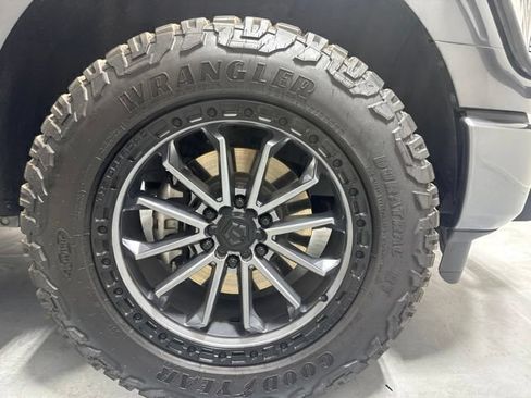 Used 2023 Ford F150 Lariat w/ Equipment Group 502A High AWD/4WD image 4