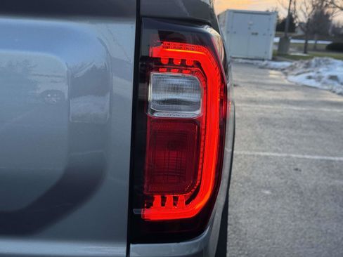 Used 2025 GMC Canyon Elevation w/ Convenience Package image 10