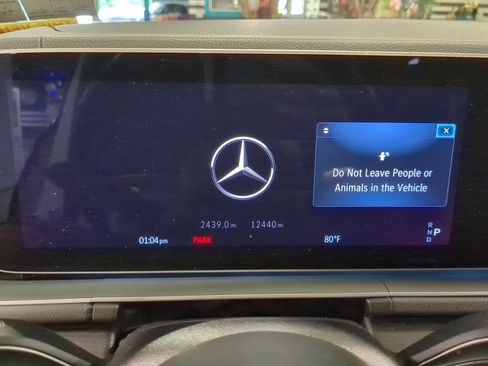 Used 2024 Mercedes-Benz GLE 350 4MATIC image 17