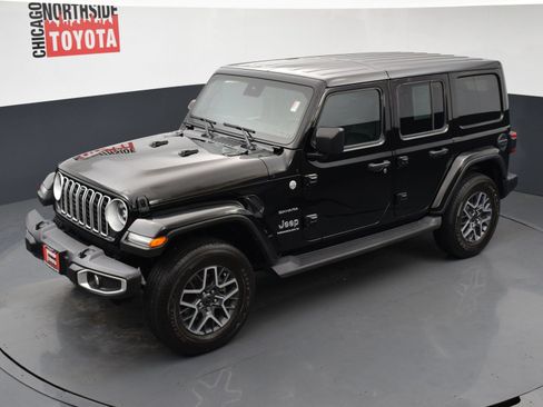 Used 2024 Jeep Wrangler Unlimited Sahara w/ Technology Group AWD/4WD image 28