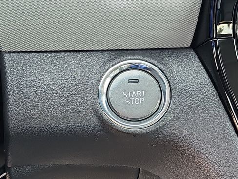 Used 2020 Hyundai Ioniq Limited image 29