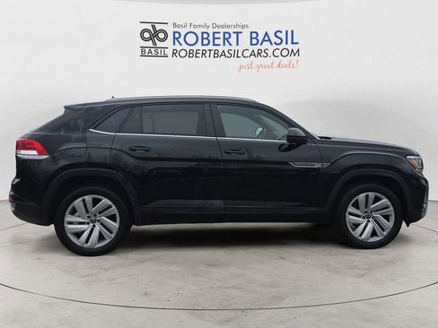 Used 2023 Volkswagen Atlas Cross Sport SE image 10