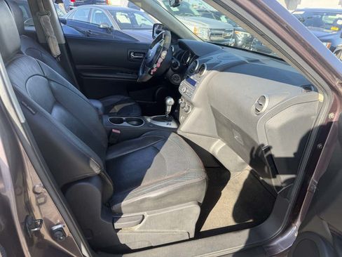 Used 2010 Nissan Rogue SL w/ Premium Pkg AWD/4WD image 17