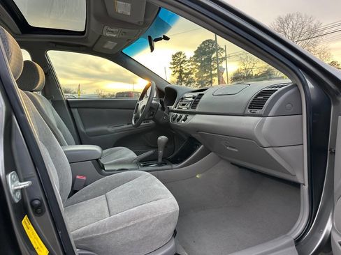 Used 2002 Toyota Camry LE image 33