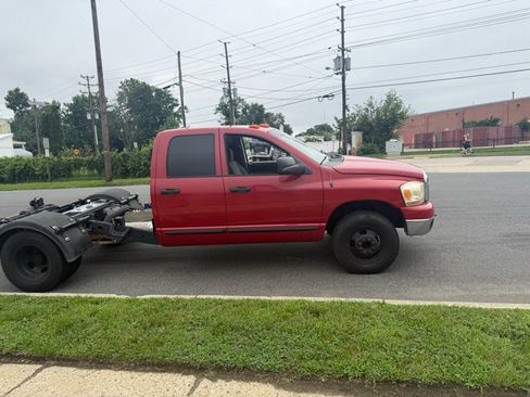 Used 2006 Dodge Ram 3500 Truck SLT image 7