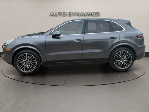 Used 2020 Porsche Cayenne AWD/4WD image 3