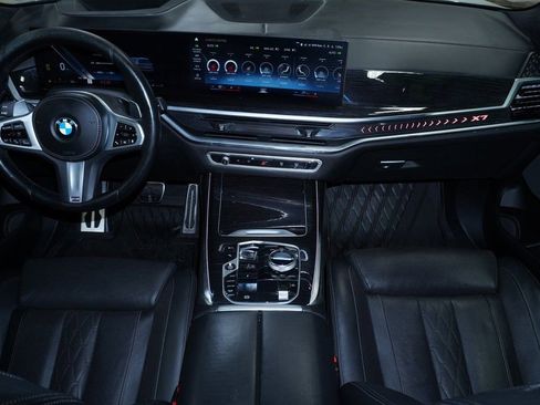 Used 2023 BMW X7 xDrive40i w/ Executive Package image 22