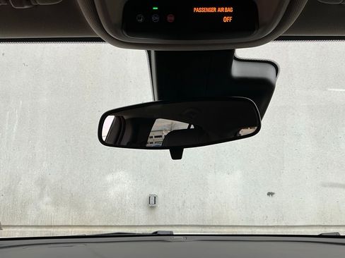 Used 2025 Buick Encore GX Preferred image 16