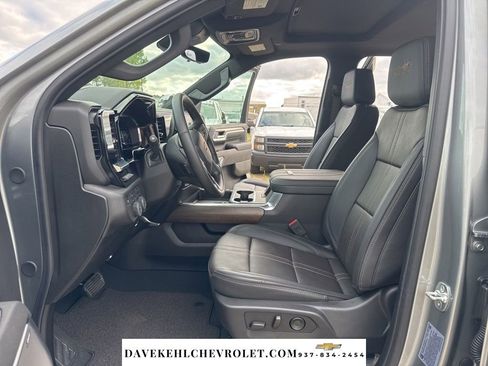 Used 2025 Chevrolet Silverado 2500 High Country w/ High Country Premium Package AWD/4WD image 21