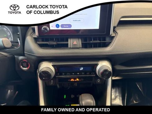 Used 2025 Toyota RAV4 XLE AWD/4WD image 28