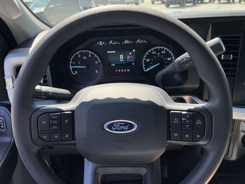 New 2026 Ford F250 XL w/ XL Off-Road Package AWD/4WD image 16