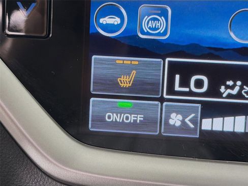 Used 2025 Subaru Ascent Limited AWD/4WD image 23