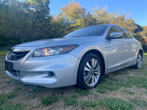 Used 2011 Honda Accord LX-S image 31