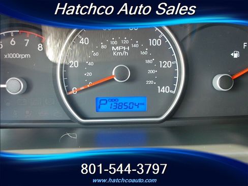 Used 2010 Hyundai Elantra GLS image 12