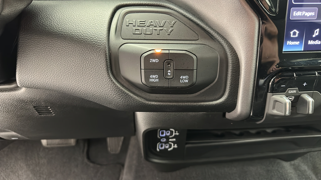 Used 2026 RAM 2500 Big Horn AWD/4WD image 20