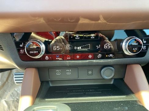 New 2026 Mitsubishi Outlander SEL FWD image 15