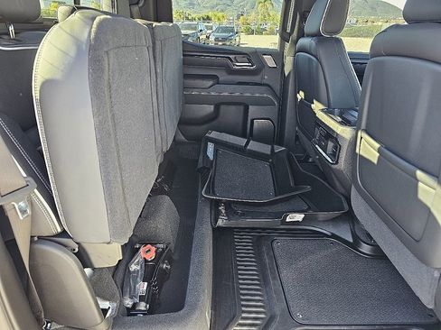 Used 2025 GMC Sierra 1500 AT4X image 23