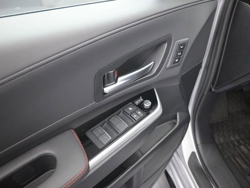 Used 2025 Toyota Sienna XSE w/ XSE Premium Package FWD image 15