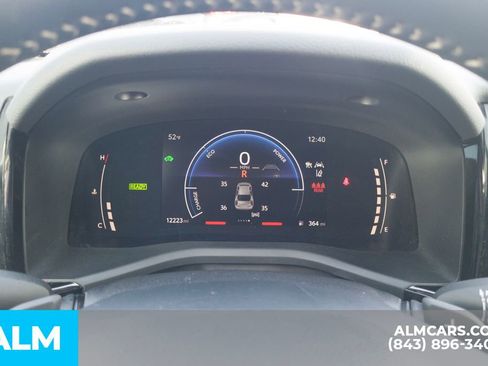 Used 2025 Toyota Camry SE image 31