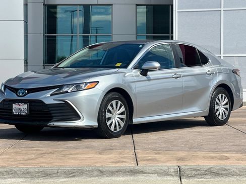 Certified 2022 Toyota Camry LE FWD image 10
