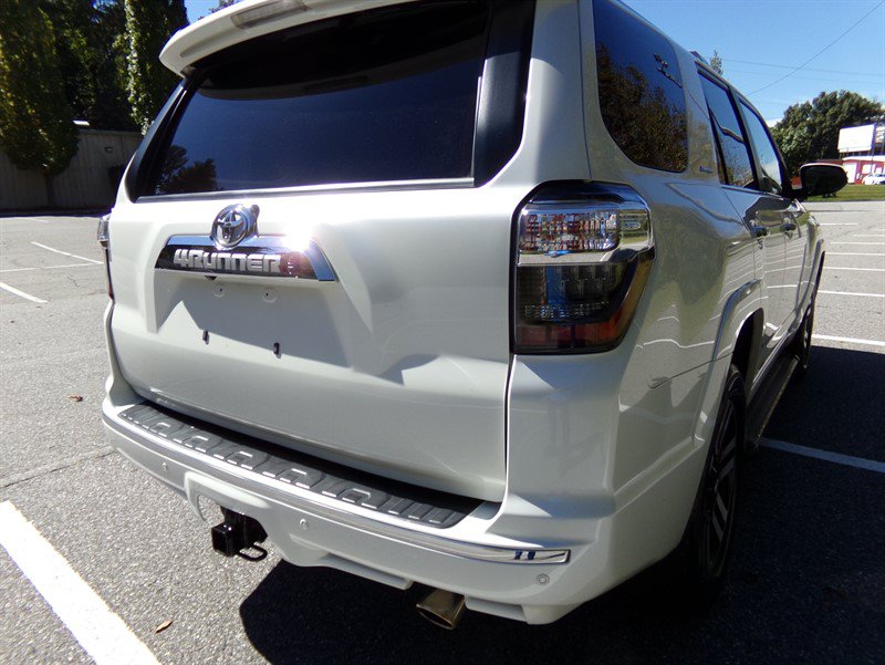 Used 2021 Toyota 4Runner Limited AWD/4WD image 6