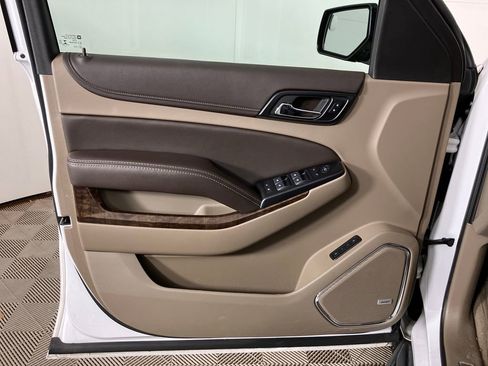 Used 2020 Chevrolet Tahoe LT image 15