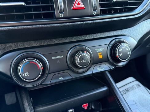 Used 2024 Kia Forte LXS image 4