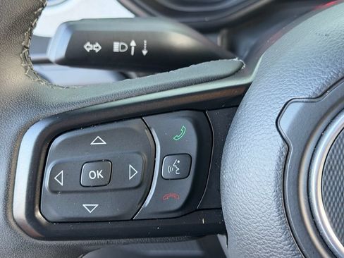 Used 2025 Jeep Wrangler Unlimited Sport AWD/4WD image 25