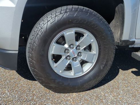 Used 2017 GMC Canyon 2WD Crew Cab w/ Convenience Package image 10