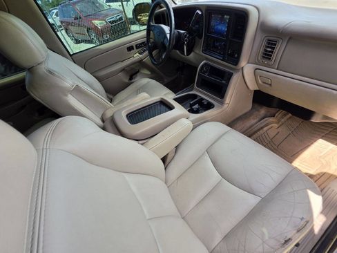 Used 2004 Chevrolet Tahoe LT w/ LT Preferred Equipment Group RWD image 7