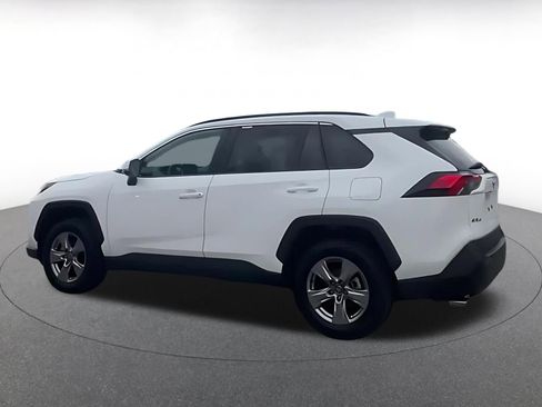 Used 2025 Toyota RAV4 XLE w/ Convenience Package AWD/4WD image 10