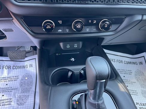 Used 2026 Honda HR-V LX image 24