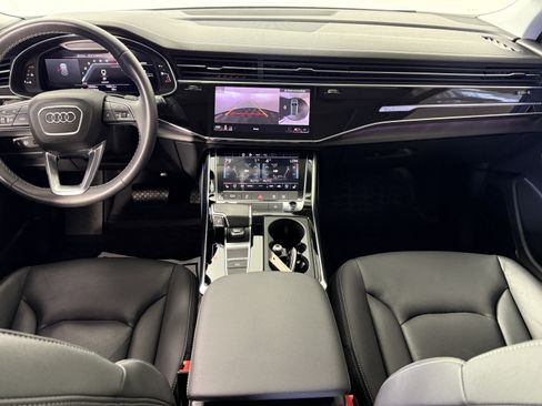 Used 2023 Audi Q8 Premium Plus image 11