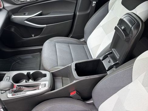 Certified 2025 Chevrolet Trax RS w/ Driver Confidence Package FWD image 22