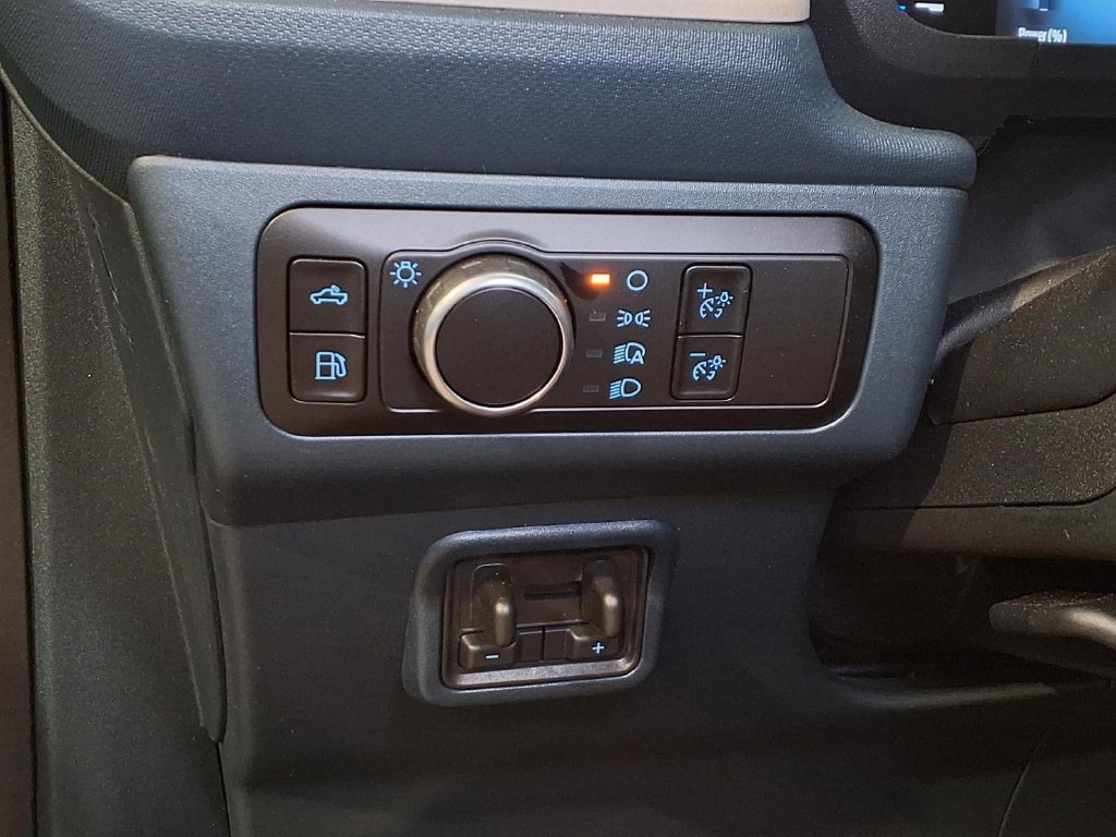 Used 2026 Ford Maverick Lariat AWD/4WD image 17
