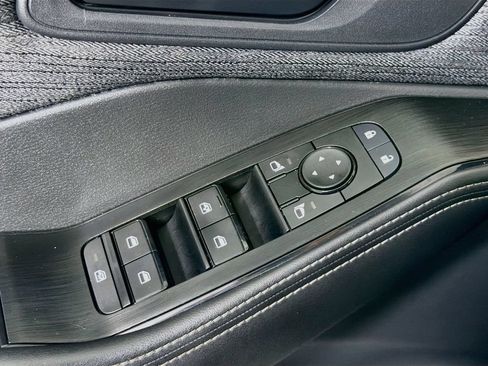 Used 2021 Nissan Rogue S FWD image 21