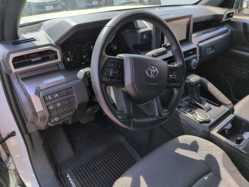 Used 2025 Toyota Tacoma SR5 AWD/4WD image 2